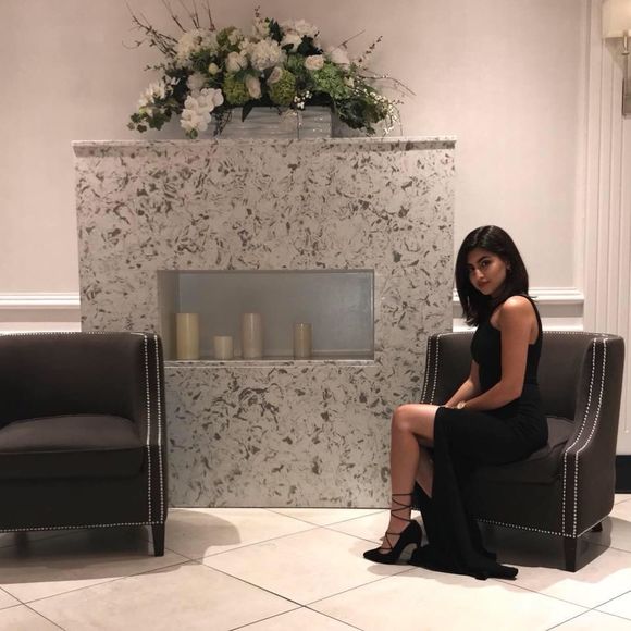 Meet your Posher, Sonia - Picture 1 of 1